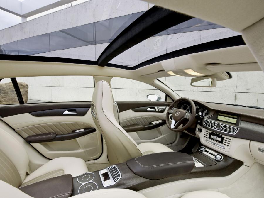  Mercedes-Benz Shooting Break Concept 2010 года  (фото 22 из 65)